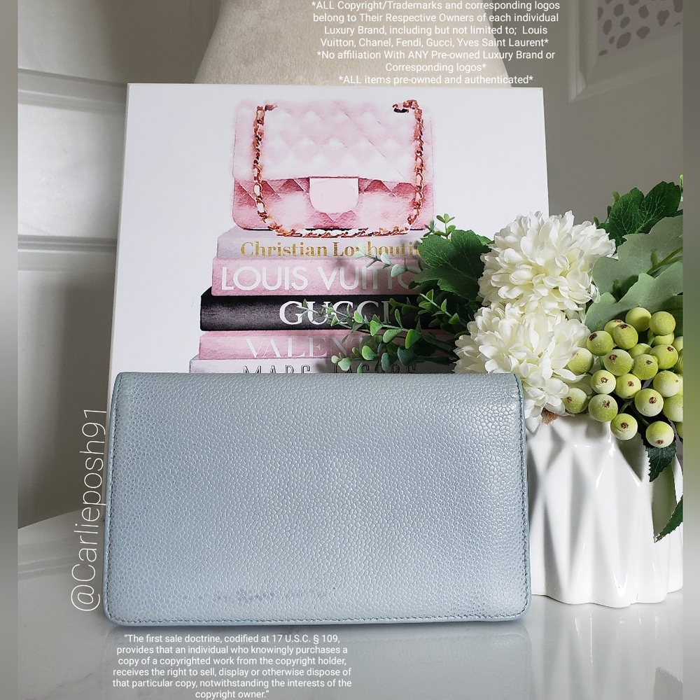 **SOLD** Authentic Pre-owned Chanel Caviar Timeless Bi-Fold Wallet - Picture 3 of 15